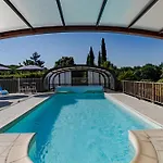 Nyaraló Maison Iris *