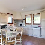 Nyaraló Maison Iris *