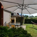 Maison Iris Nyaraló *