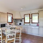 Nyaraló Maison Iris *