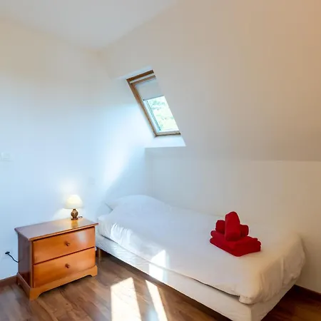 Semesterbostad Maison Iris *