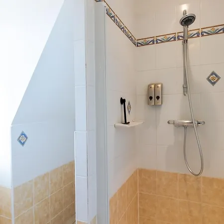 Maison Iris בית נופש